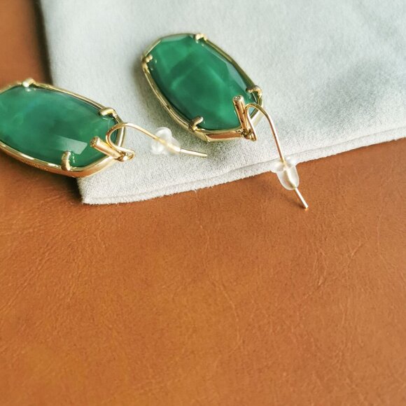 Kendra Scott Faceted Elle Gold Jade Green Earrings Trendy - Picture 4 of 4
